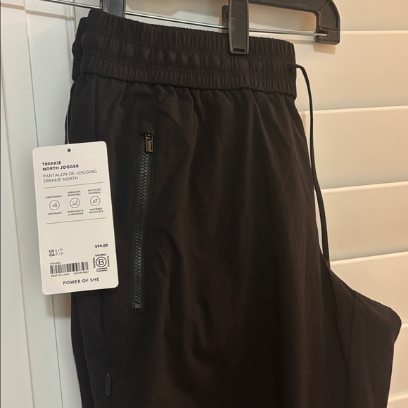 Athleta Trekkie North Jogger in Black - Picture 3 of 5